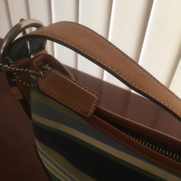 Coach purse - Picture 2 of 4